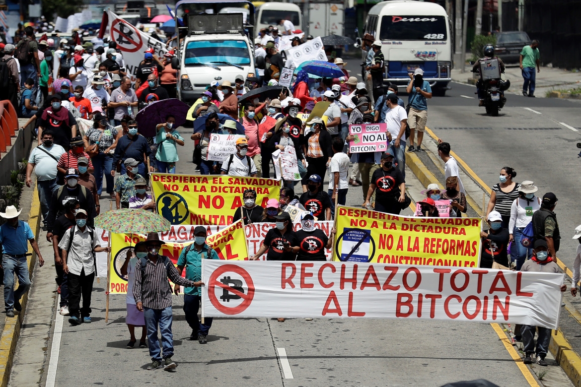 El-El-salvador-El-El-salvador-bitcoin-criptomoedas-criptomoeda-El-El-salvador-El-El-salvador-bitcoin-criptomoedas-criptomoeda-jack-maller-protestos-protestantes-adopção-lei--lei-presidente-lei-presidente-nayi-lei-presidente-nayib--bukele-salvadorenho-bukele-salvadorenho-ddólar-dólar-