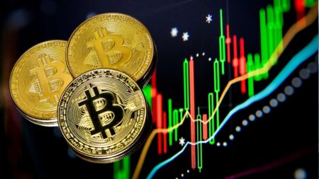 Bitcoin atinge máxima de 2 semanas, Memecoin Fartcoin dispara 18% no dia