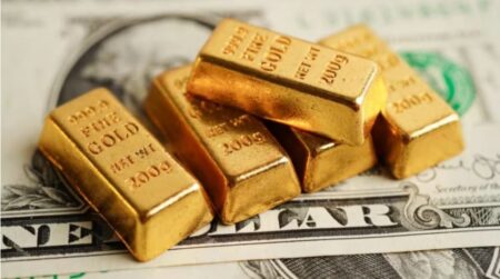 Ouro atinge novo recorde com queda do BTC – Investidores abandonando o risco em busca de segurança?